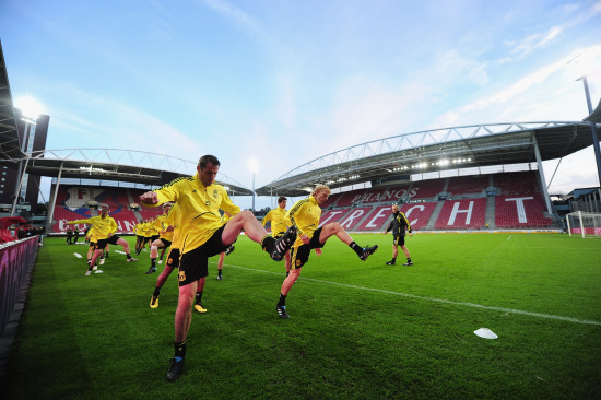 一是中路 一是中路