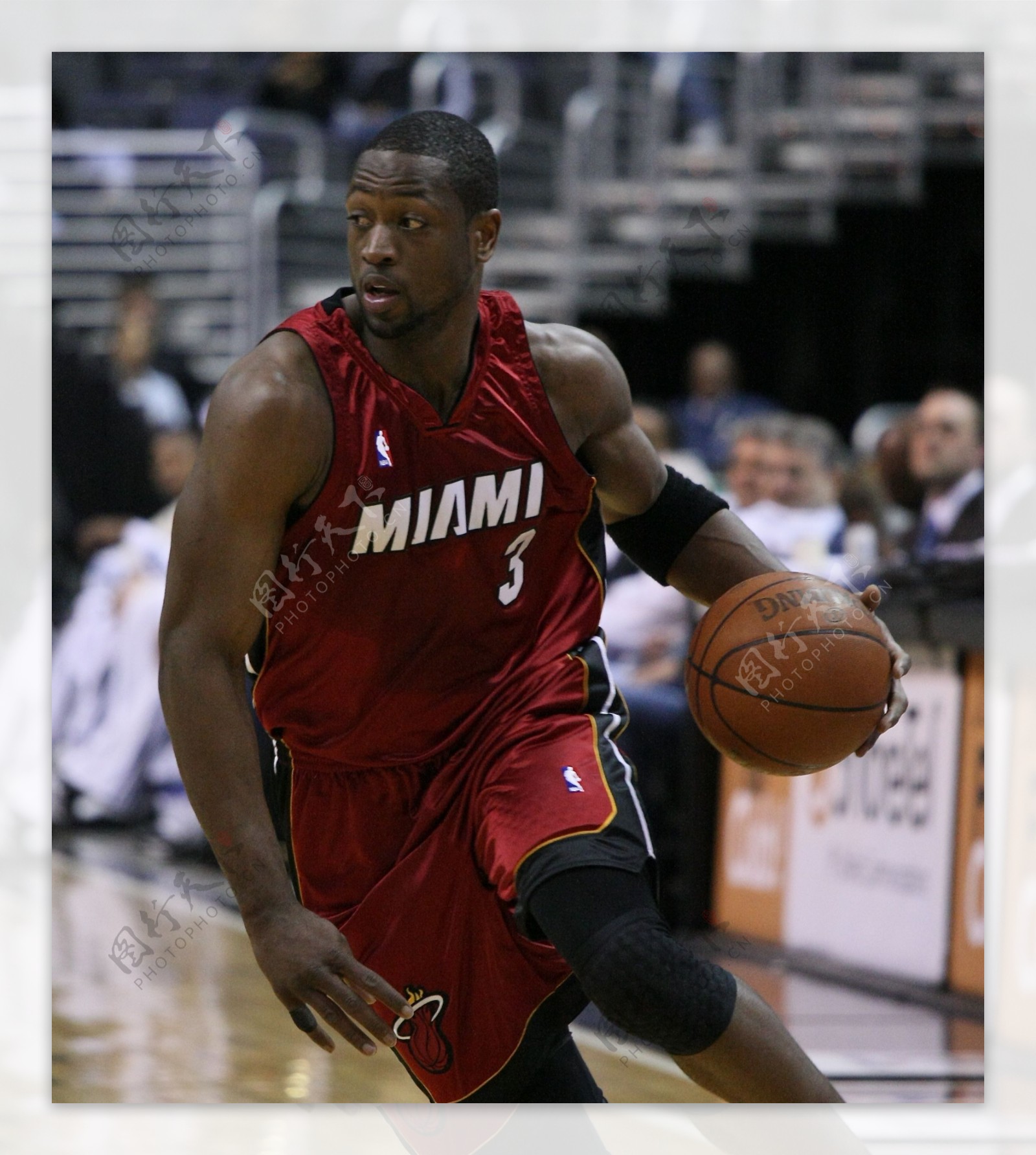 他明显加大 他明显加大