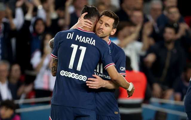 21-2！东契奇爆发连得12分，主场球迷呼喊MVP，角色球员也十分给力