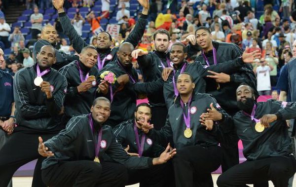 21-2！东契奇爆发连得12分，主场球迷呼喊MVP，角色球员也十分给力