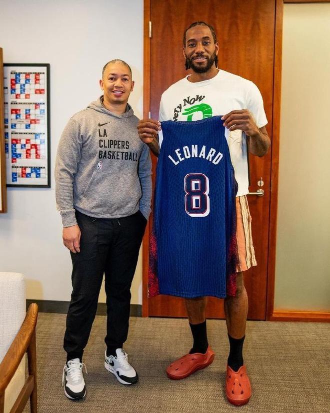 巴塞罗那战胜阿拉维斯 重回榜首