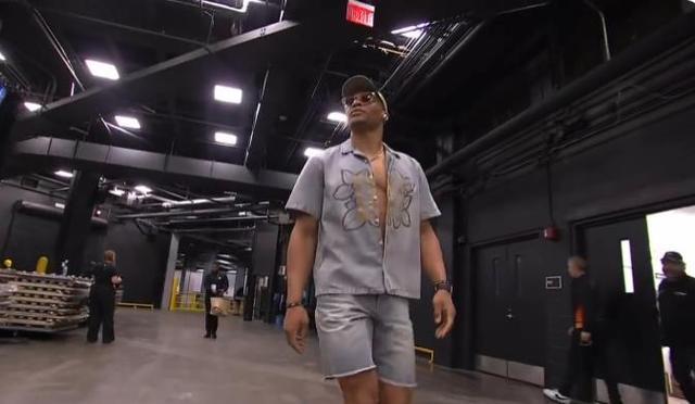 刚被裁不到仨月！1米72日本后卫杀回NBA，公牛伤病潮成他最后机会